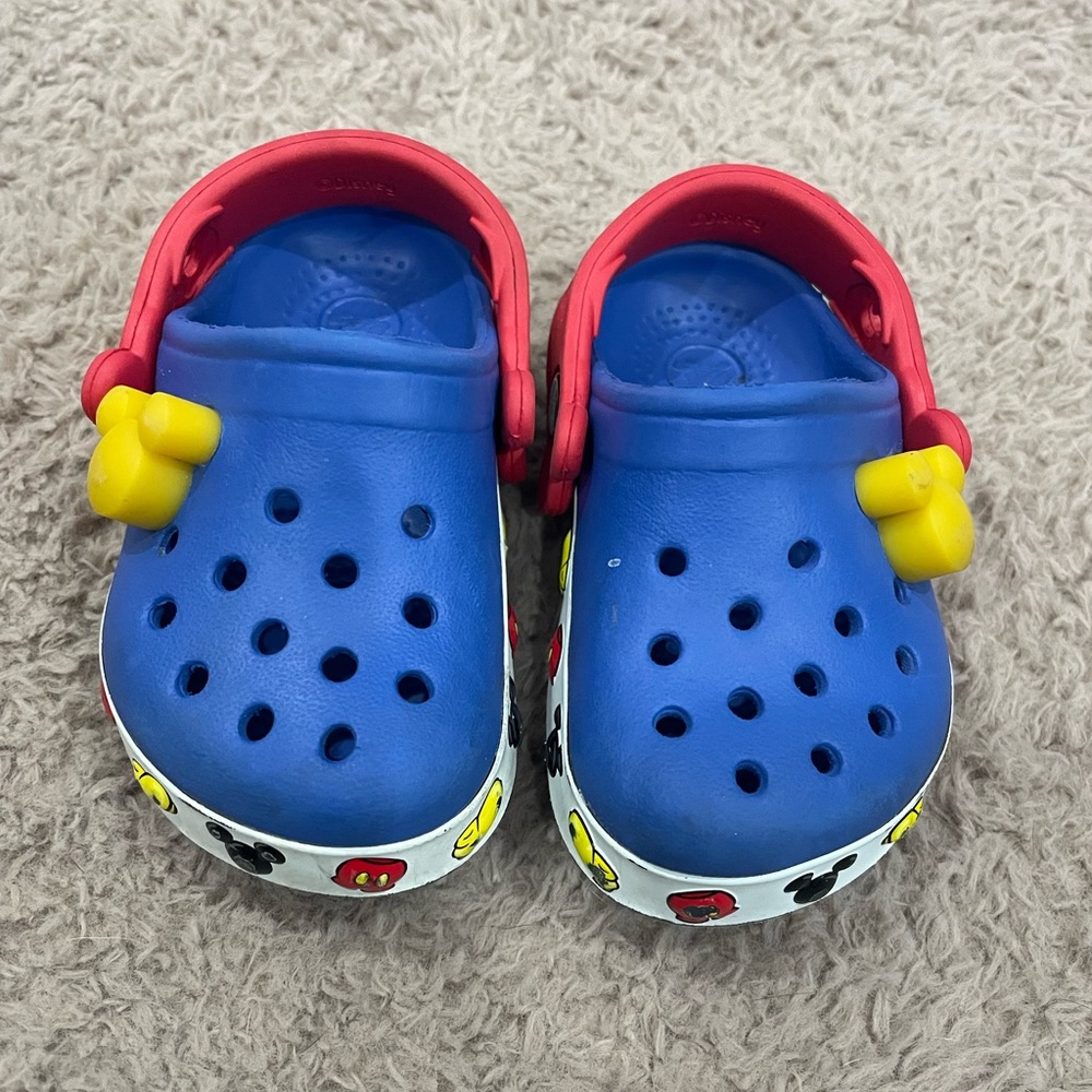 Crocs | Disney Clogs | Sz. 4C